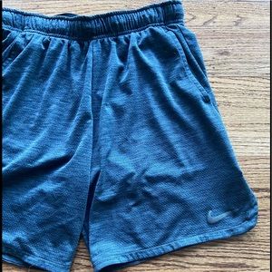 Nike Sri-fit sz L charcoal grey athletic shorts EUC!